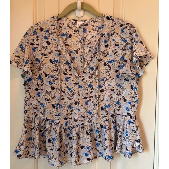 GAP Tops - GAP floral flutter sleeve peplum blouse cottage core women’s size xs